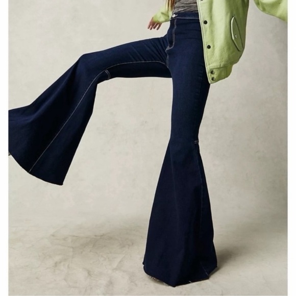 We The Free Just Float On High Rise Flare Jeans - Picture 2 of 8